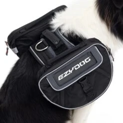 EzyDog Convert Dog Saddle Bags -Vetn Pet Direct Store 4 convertsaddlebags closeup