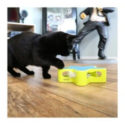 Scream Electronic Star Motion Cat Toy 5 Scream Electronic Star Motion Cat Toy -Vetn Pet Direct Store scream electronic star with cat